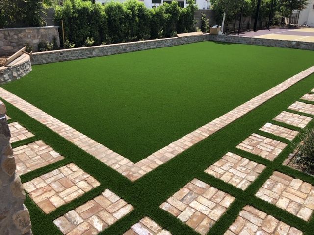 landscaping-with-artificial-turf-and-paving-stones-arizona
