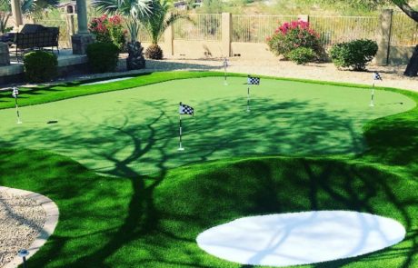 large-photo-putting-greens-with-artificial-turf-scottsdale-arizona